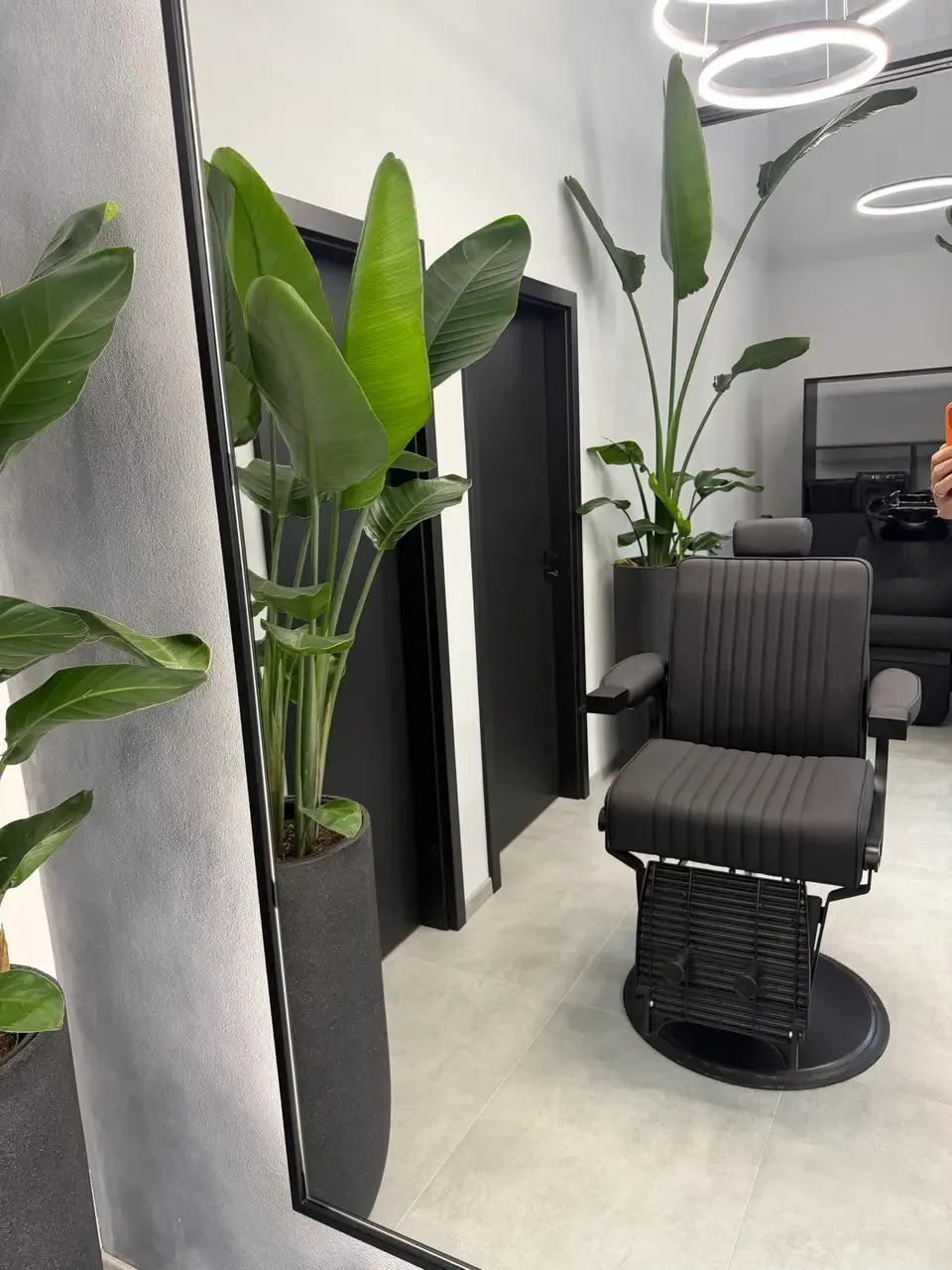 Priestory pánskeho barbershopu Strojček v Bytči